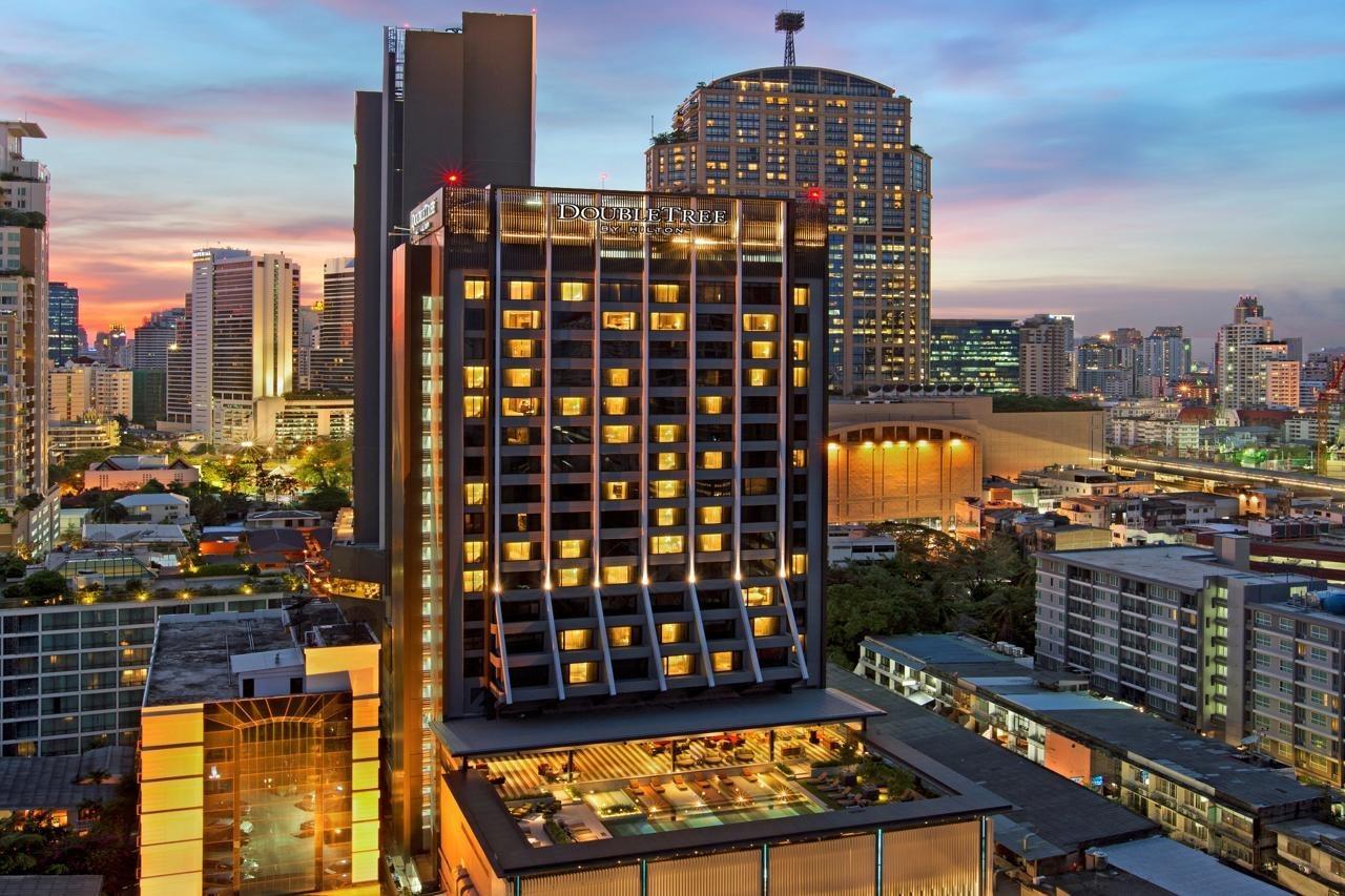 Doubletree By Hilton Sukhumvit Bangkok Hotel Exterior photo